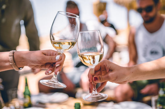 Pourquoi dit-on TCHIN-TCHIN pour trinquer ?